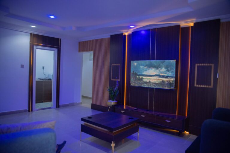 NEW TALAND HOTEL& APARTMENT